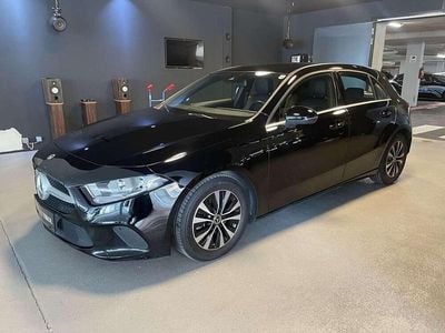 Weiß Gebraucht 2021 Mercedes A180 Style Limousine | € 29.990 (Fairer Preis)