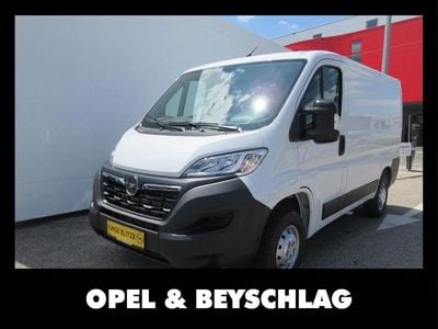 Icy weiß Gebraucht 2024 Opel Movano Van | € 25.490
