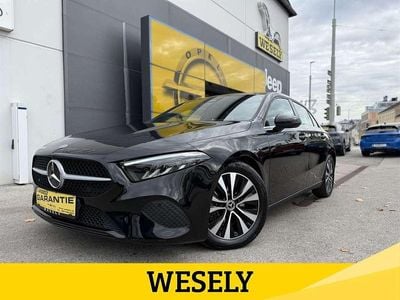 Schwarz Gebraucht 2023 Mercedes A180 Limousine | € 32.880 (Teuer)