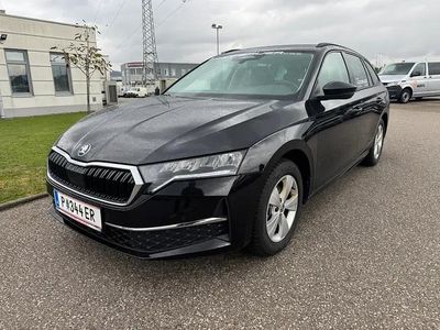 Schwarz metallicperleffektno Neu 2025 Skoda Octavia Selection Kombi | € 35.490 (Teuer)