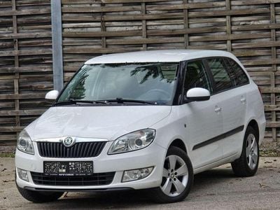 Weiß Gebraucht 2012 Skoda Fabia Ambition Kleinwagen | € 3.000