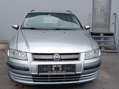 Grau Gebraucht 2006 Fiat Stilo Active Kombi | € 599
