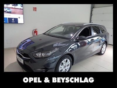 Neu Kia Ceed Sportswagon 101 PS (74 kW) 2025 Pentametal met. Kombi