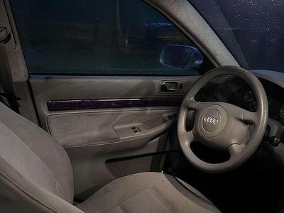 Gebraucht 1999 Audi A4 Limousine | € 2.200
