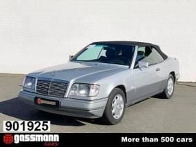 Gebraucht Mercedes E200 136 PS (100 kW) 1995 Silber Cabrio