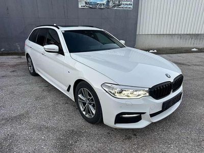 Weiß Gebraucht 2017 BMW 530 M Sport Kombi | € 23.999 (Teuer)