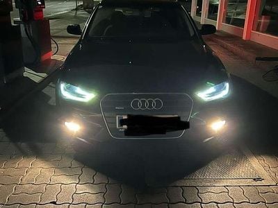 Gebraucht Audi A4 150 PS (110 kW) 2014 Schwarz Kombi
