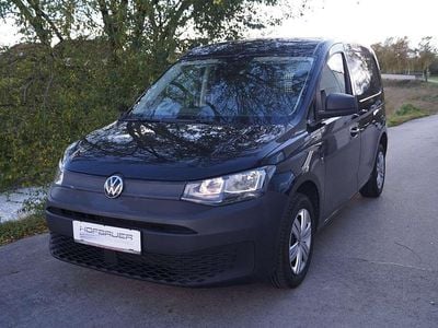 Schwarz metallicperleffektno Gebraucht 2021 VW Caddy Van / Kleinbus | € 15.900 (Etwas zu teuer)