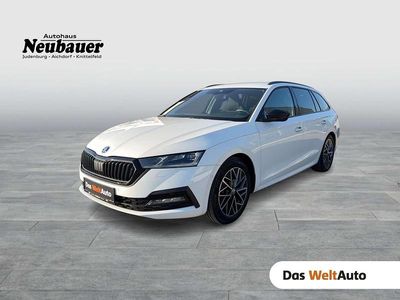 Weiss metallic Gebraucht 2021 Skoda Octavia Style Kombi | € 32.990