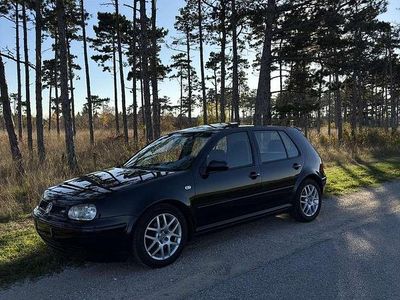 Schwarz Gebraucht 2002 VW Golf GTI Limousine | € 12.000