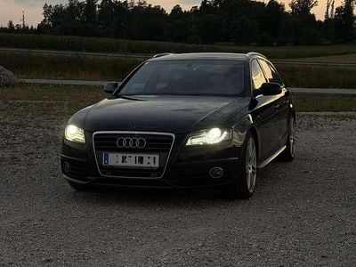 Schwarz Gebraucht 2012 Audi A4 S-Line Kombi | € 10.100 (Fairer Preis)