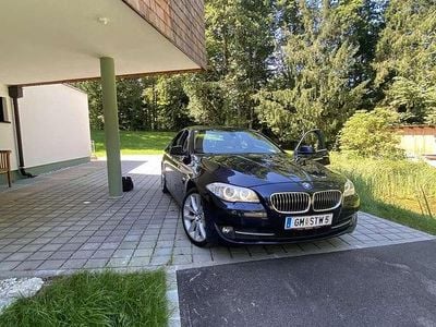 Blau Gebraucht 2011 BMW 530 Limousine | € 8.999