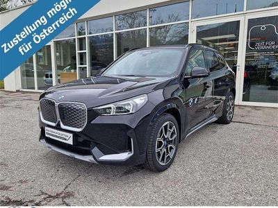 Saphirschwarz Gebraucht 2024 BMW iX1 Shadowline SUV | € 54.900