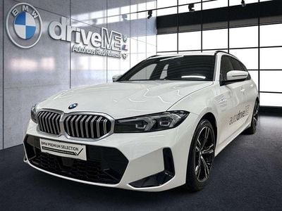 Gebraucht BMW 318 Shadowline 150 PS (110 kW) 2025 Weiß Kombi