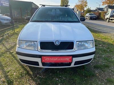 Weiß Gebraucht 2002 Skoda Octavia Classic Kombi | € 2.499