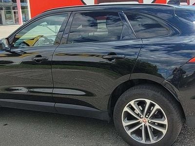 Gebraucht 2017 Jaguar F-Pace Prestige SUV | € 21.900