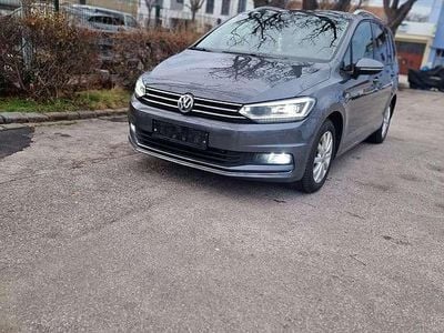 Gebraucht 2018 VW Touran Van / Kleinbus | € 19.200 (Etwas zu teuer)