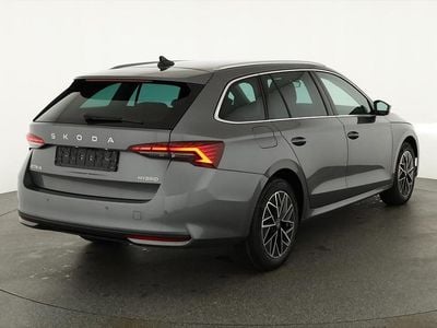 Grau Neu 2025 Skoda Octavia Selection Kombi | € 35.157 (Fairer Preis)