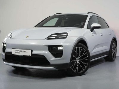 Hellgrau metallic Gebraucht 2025 Porsche Macan SUV | € 85.990