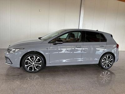 Gebraucht VW Golf VIII Basis 90 PS (66 kW) 2020 Grau Kleinwagen