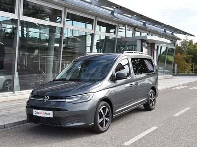 Mittelgrau metallic Gebraucht 2024 VW Caddy Maxi Style Van / Kleinbus | € 42.980