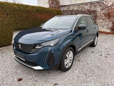 Blau Gebraucht 2022 Peugeot 5008 SUV | € 15.490