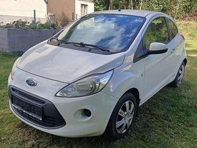 Gebraucht Ford Ka Trend 69 PS (50 kW) 2013 Weiß Kleinwagen