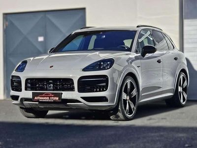 Grau Gebraucht 2021 Porsche Cayenne Sport SUV | € 82.999 (Teuer)