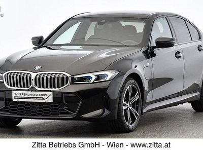 Saphirschwarz metall Gebraucht 2024 BMW 330e | € 51.990
