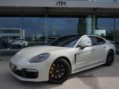 Grau Gebraucht 2018 Porsche Panamera Turbo S Limousine | € 89.990