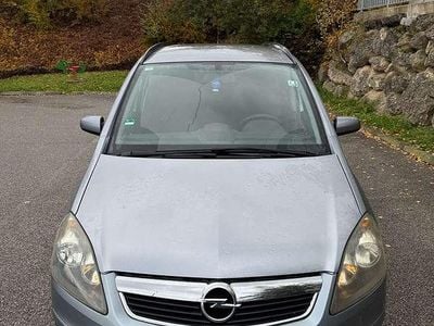 Gebraucht 2007 Opel Zafira Cosmo Van / Kleinbus | € 3.250 (Fairer Preis)