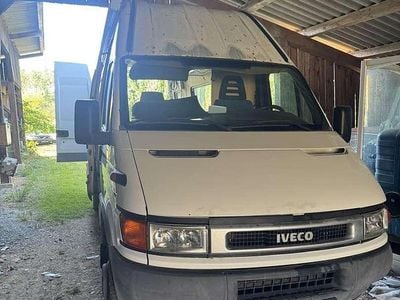 Weiß Gebraucht 2003 Iveco Daily Kombi | € 4.500