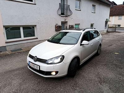 Gebraucht VW Golf VII Comfortline 105 PS (77 kW) 2012 Weiß Kombi
