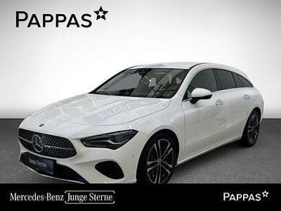 Weiß Gebraucht 2024 Mercedes CLA180 Shooting Brake Kombi | € 40.900