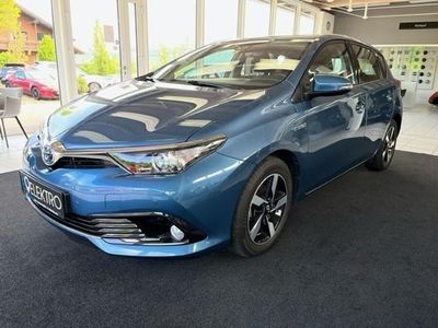 gebraucht Toyota Auris aus Andelsbuch - 99 PS und 91000 km