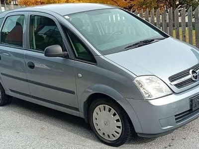 Silber Gebraucht 2005 Opel Meriva Cosmo Van / Kleinbus | € 3.450 (Etwas zu teuer)