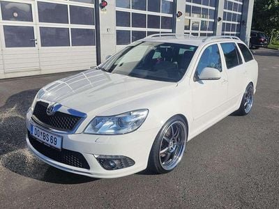 Weiß Gebraucht 2009 Skoda Octavia RS Kombi | € 10.000 (Etwas zu teuer)