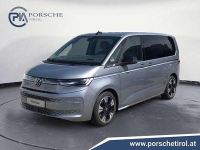 Gebraucht VW Multivan Style 150 PS (110 kW) 2024 Silber Van