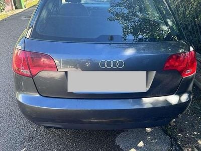 Grau Gebraucht 2005 Audi A4 Limousine | € 2.000 (Fairer Preis)