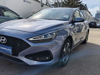 Gebraucht Hyundai i30 GO! 97 PS (71 kW) 2023 Meta blue pearl