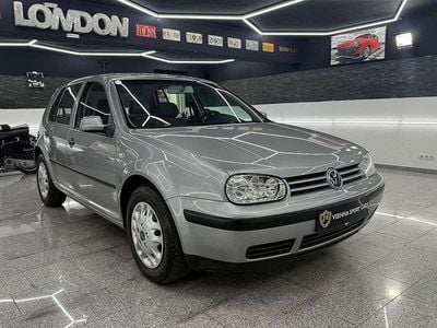 Grau Gebraucht 2003 VW Golf IV Limousine | € 5.990
