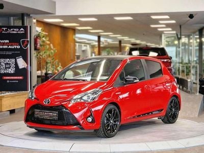 Schwarz Gebraucht 2020 Toyota Yaris Limousine | € 15.980