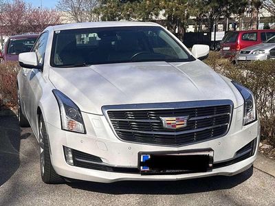 Weiß Gebraucht 2015 Cadillac ATS Limousine | € 19.000