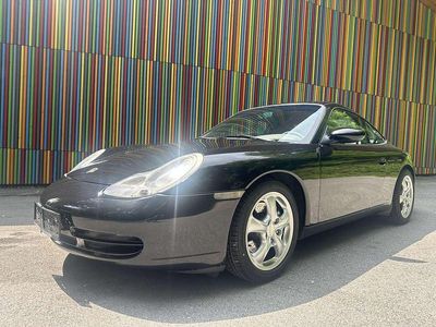 Schwarz Gebraucht 2000 Porsche 911 Carrera 4 Coupé | € 31.000