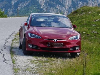 Rot Gebraucht 2018 Tesla Model S Performance Kleinwagen | € 25.000 (Superpreis)