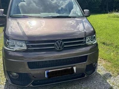 Gebraucht 2015 VW Multivan Highline Van | € 21.999