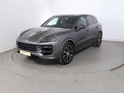 Grau Neu 2025 Porsche Cayenne SUV | € 126.950
