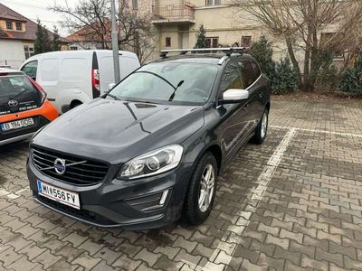 gebraucht Volvo XC60 D5 AWD Geartronic Kinetic R-Design