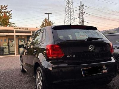 Gebraucht 2012 VW Polo Limousine | € 7.250 (Etwas zu teuer)