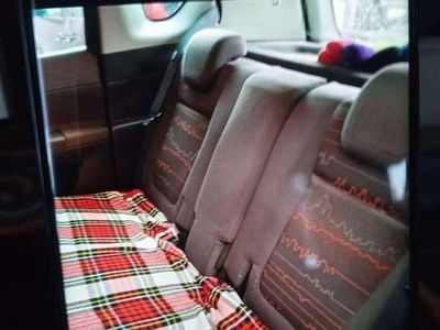 Silber Gebraucht 2010 Opel Meriva Van / Kleinbus | € 2.700 (Guter Preis)